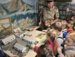 Дошкольники побывали в Клубе пограничников